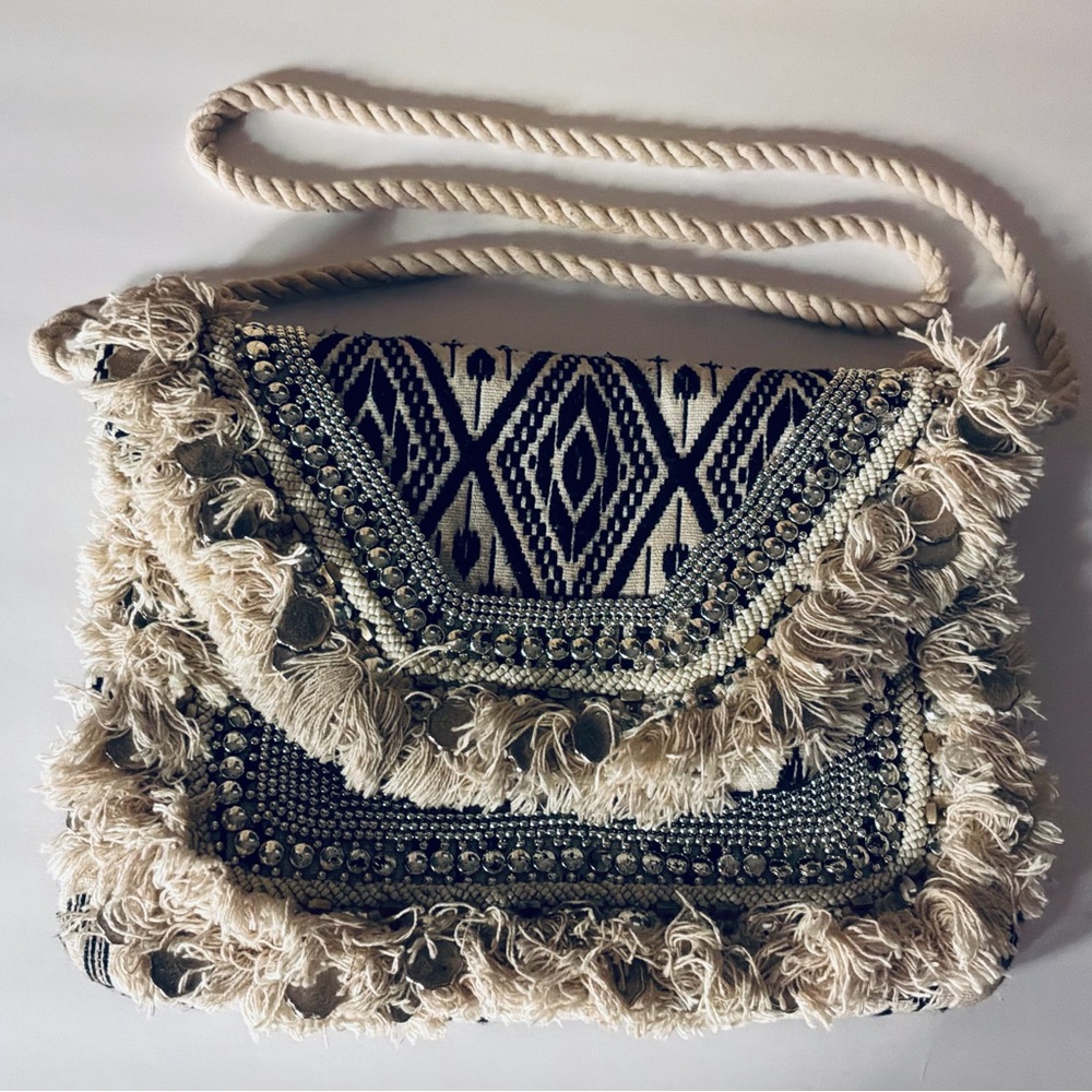 NWOT…ANTIK KRAFT…Boho Crossbody Bag